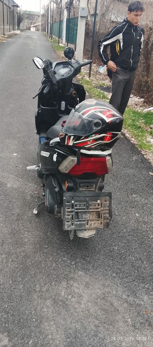 Продам скутер раптор  150куб