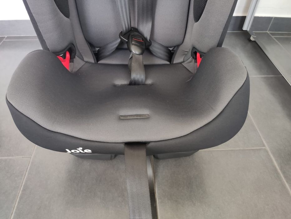 Scaun auto Joie Bold cu isofix pentru copii între 9 și 36 kg