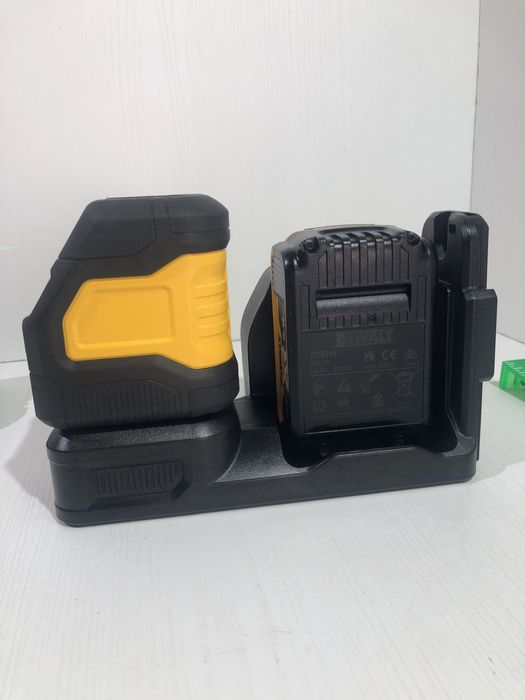 Laser DeWalt DCE088G18