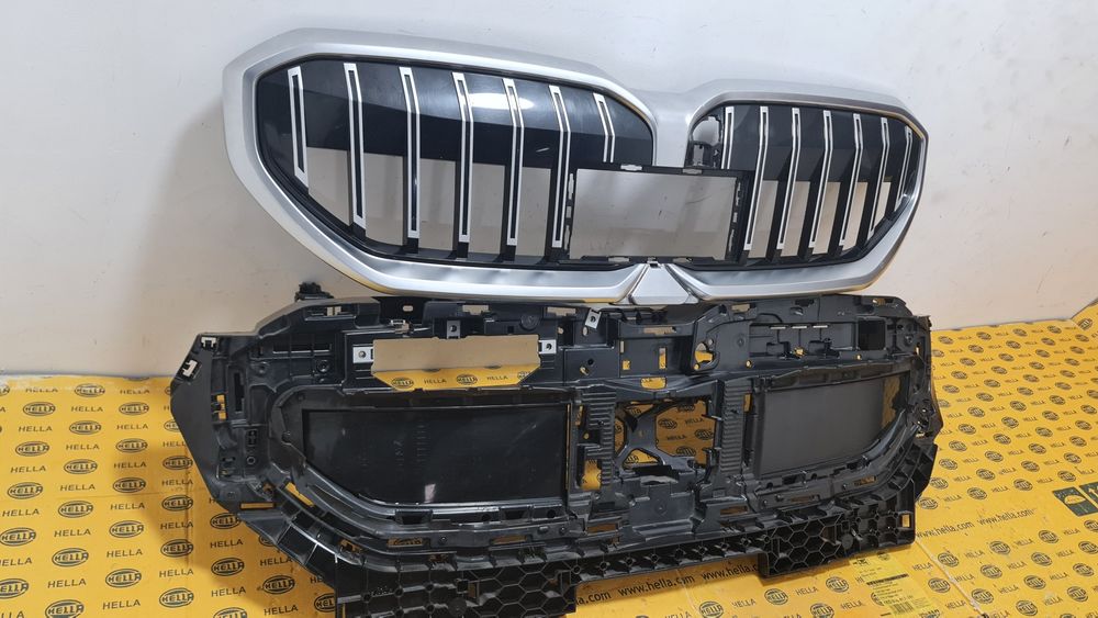 Grila masca radiator bara fata trager BMW 5 G60 G61 i5 G9x 5A1D079