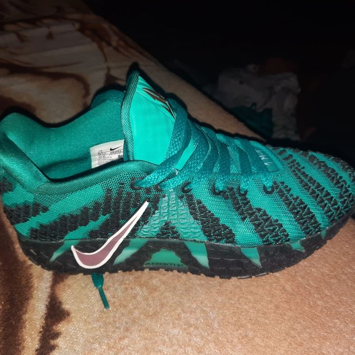 Nike ja morant 3