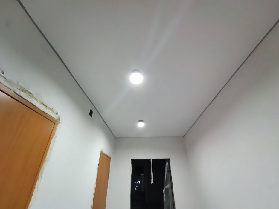 Натяжные потолки эко от 1300