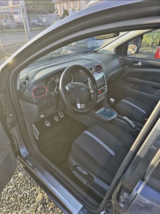 Ford focus 2 2011