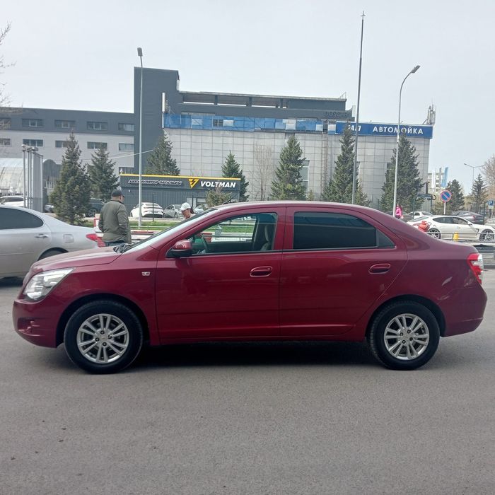 Продам Шевролет кобальт 2023 г есть торг