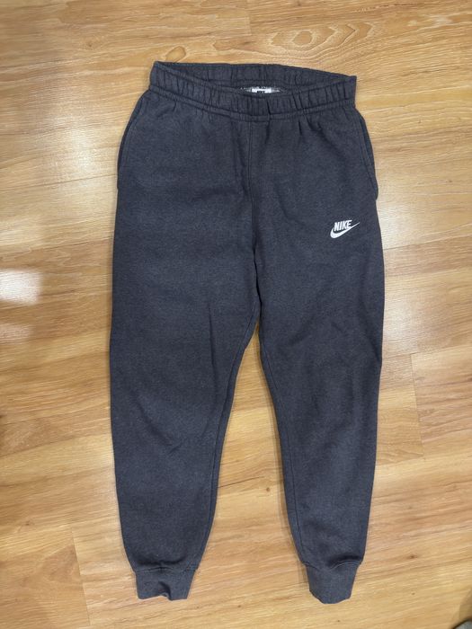 Долнища Nike, New yorker