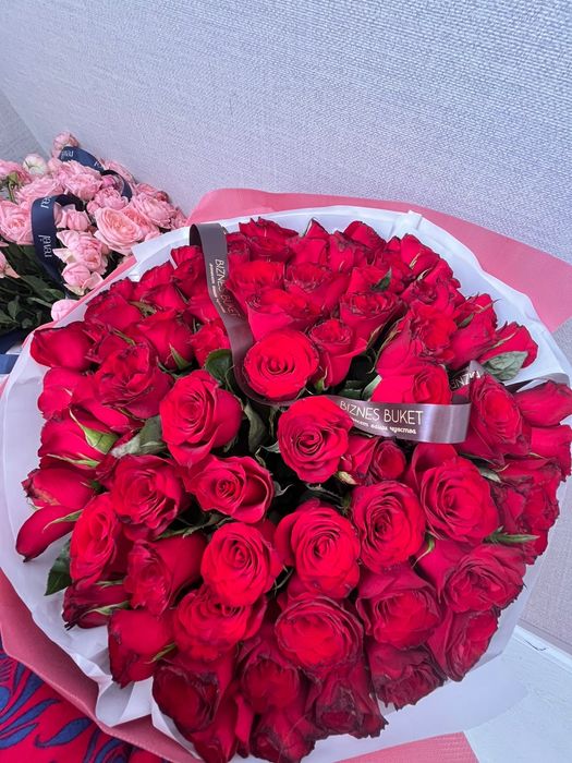 Цветы роза 71 шт
