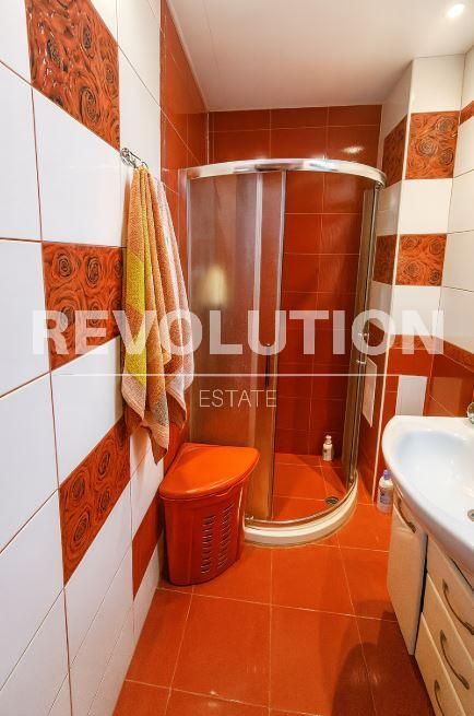 Дава се под наем Четиристаен апартамент в Варна, Младост 1 - 90 кв.м за 550 € - Снимка #4