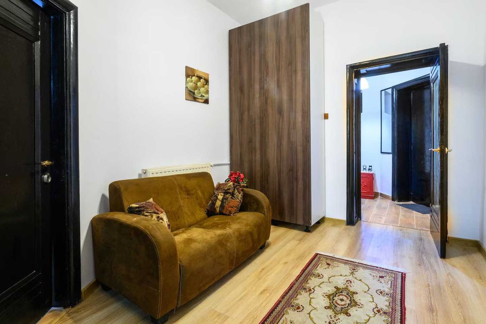 Apartament 3 camere de inchiriat