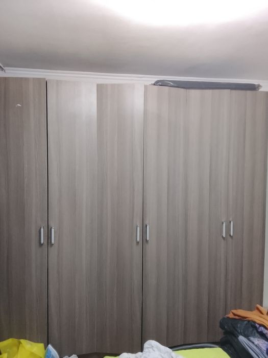 Шкаф большой хороший