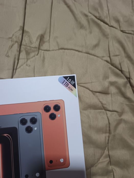 Продам планшет MAX 17 1 терабайт с поддержкой wi fi и сим карту