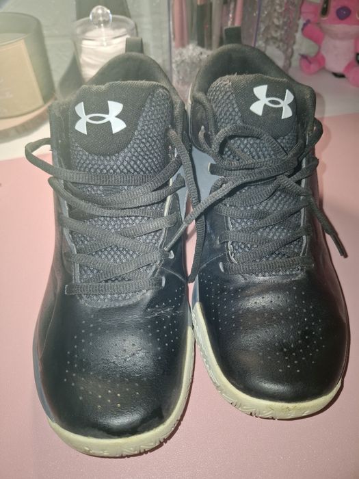 Under Armour обувки