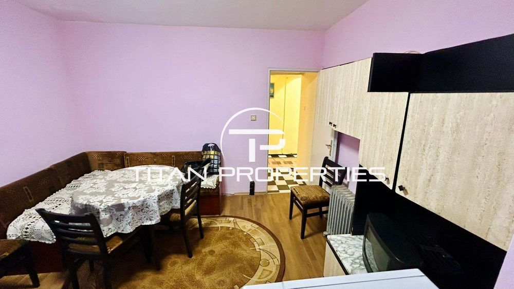 Дава се под наем Тристаен апартамент в Бургас, Изгрев - 65 кв.м за 378.93 € - Снимка #3