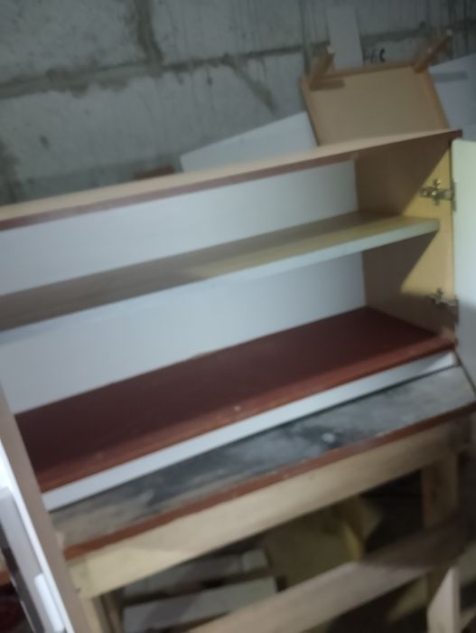 Продам обувница.