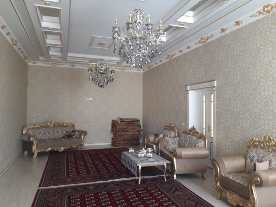 Продается участок в доль дороги. Углавая с трех старон.