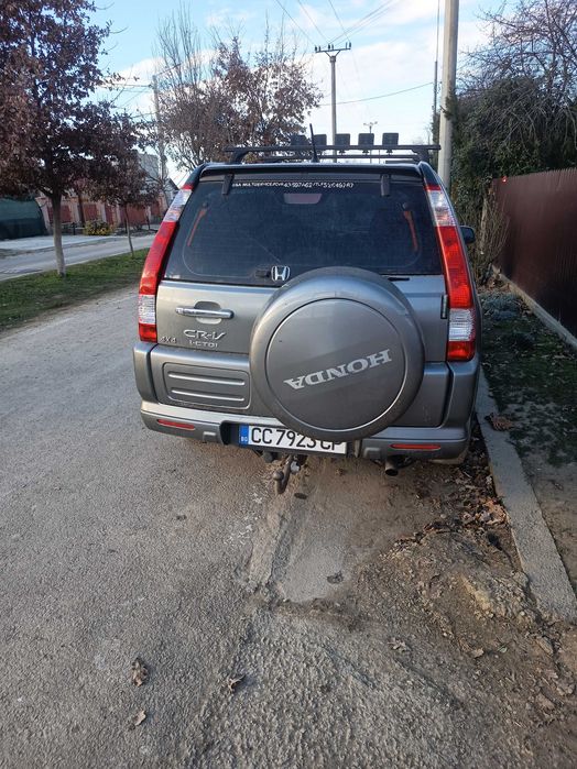 Vând honda cr-v an 2005 motor 2.2 diesel