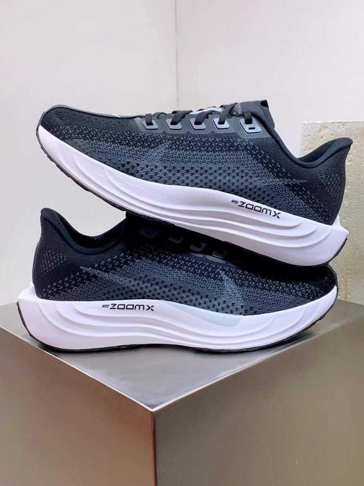 Нови оригинални мъжки маратонки Nike Pegasus Plus налични 43 и 44