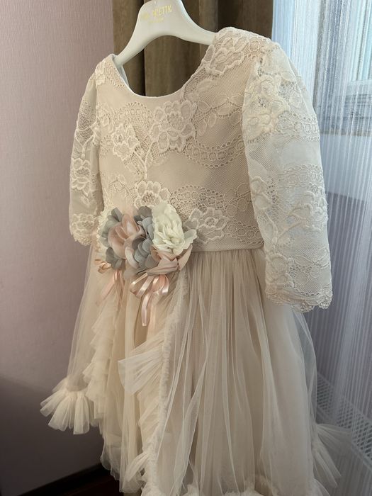 Платье на девочку