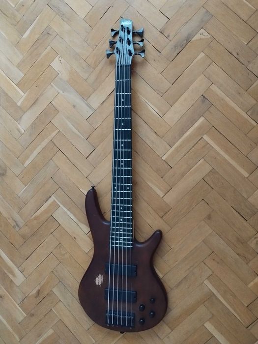 Бас китара Ibanez GSR206B-WNF / 6-струнен