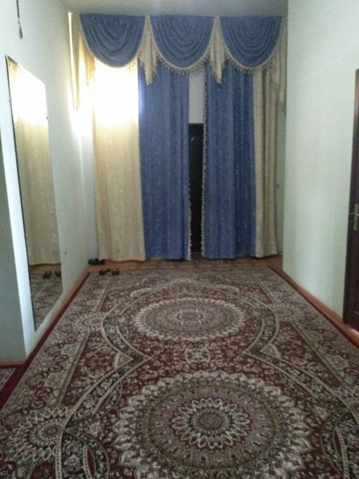 СРОЧНО! УЙ СОТИЛАДИ, 6 соток. Чирчик, Центр.