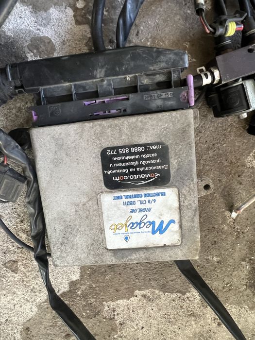 газов инжекцион 6-цилиндъра