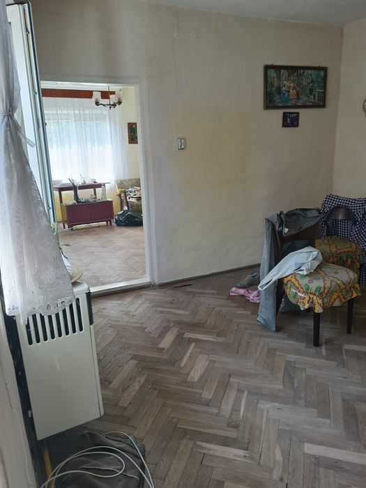 Vând casă str. Vasile Alecsandri. Nr. 7