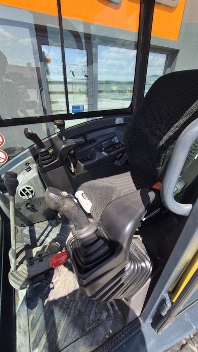 Miniexcavator ECR 25 an 2019