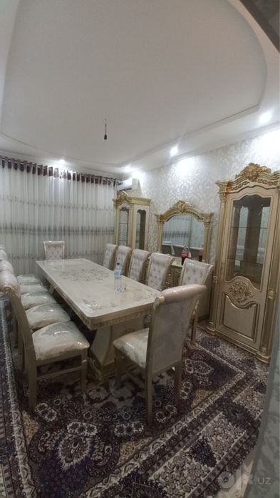 стол ози сотилади