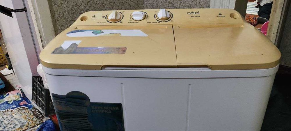 Kir moshina sotiladi.