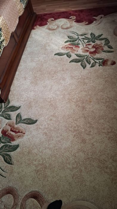 Продам ковры в отличном состоянии