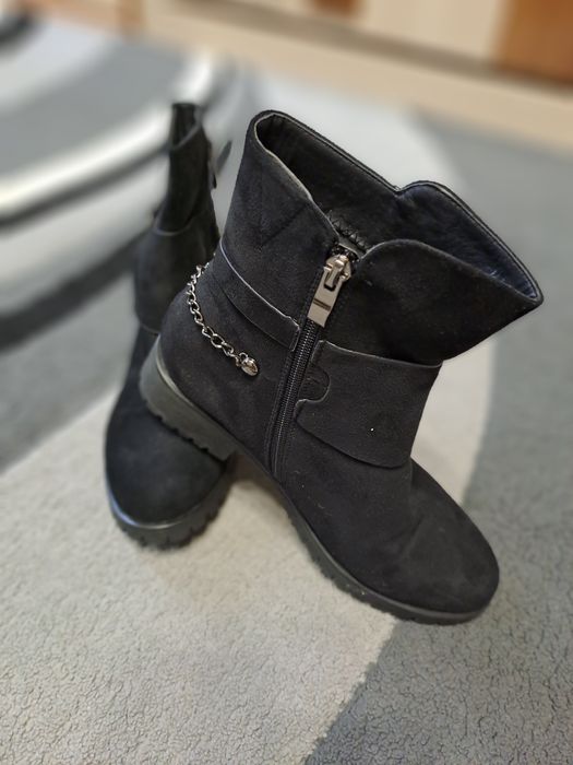 Женские ботиночки.