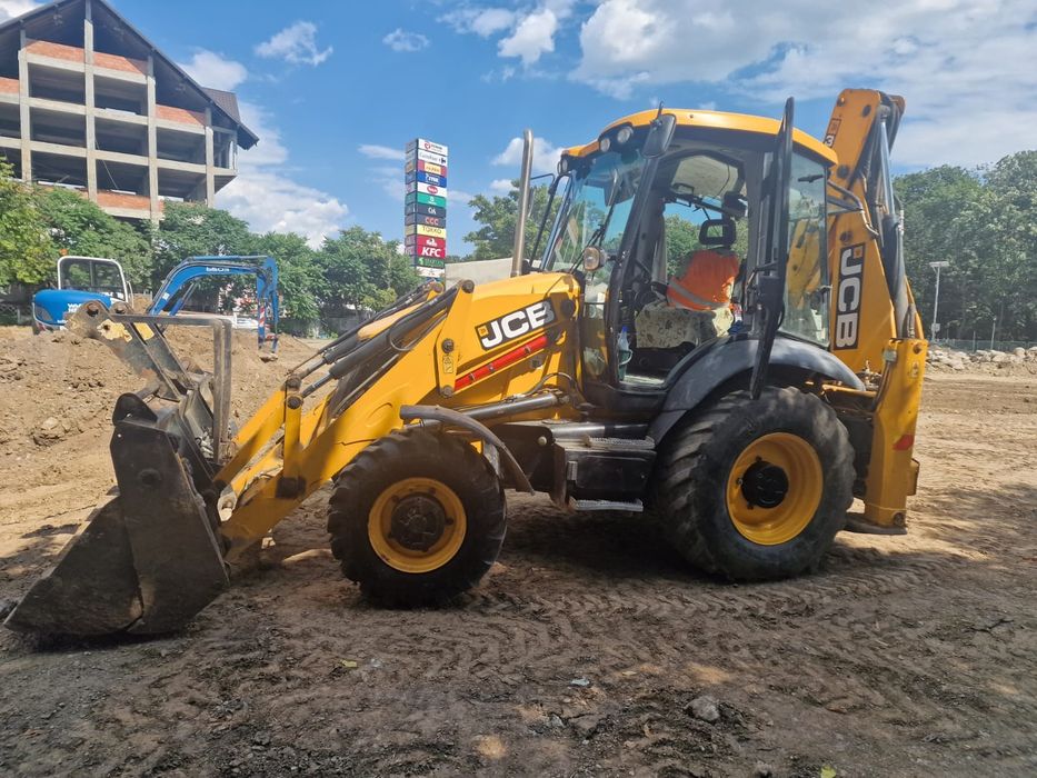 Buldoexcavator JCB 3CX 4x4, 2018, fără AdBlue, stare excelentă
