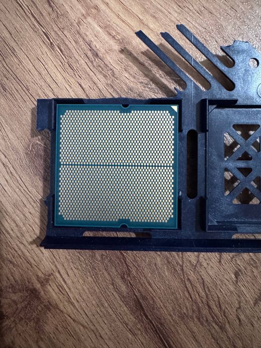 Процессор AMD Ryzen 5 8400f