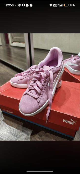 Нови сникърси puma велур 35.5 размер