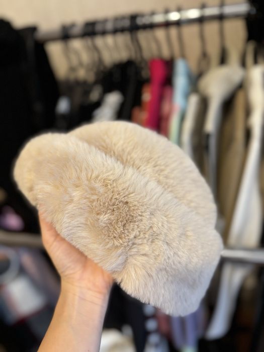 Зимни шапки и шалове