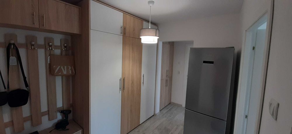 Apartament  2cam, decomandat, 53 mp- Rovine- Rond- Nicolae Iorga, aproape de centru