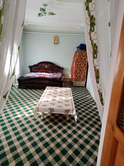 Навоий вилояти Уй срочно сотилади.