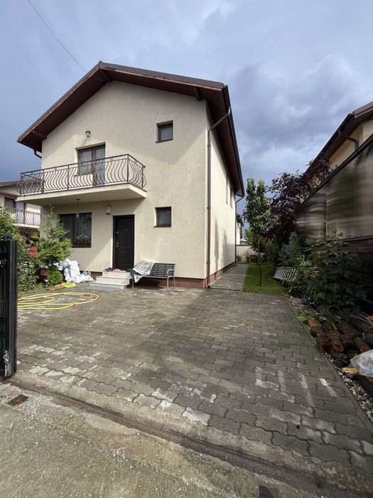 Casa de vanzare P+1 +pod str Libertatii