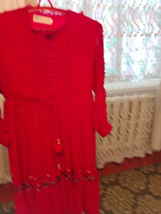 Продаю платье супер