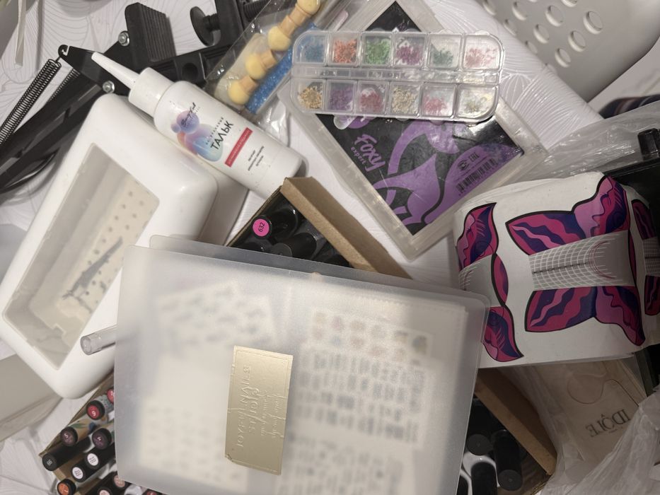 Продам маникюрный набор