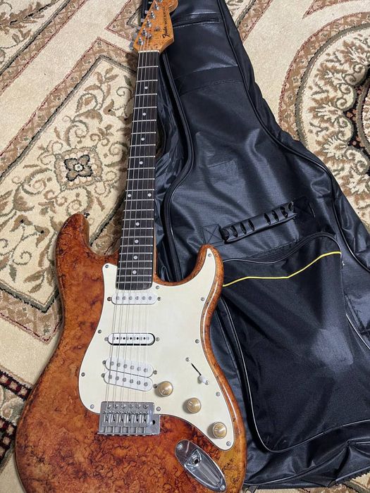 Ashtone electric gitara