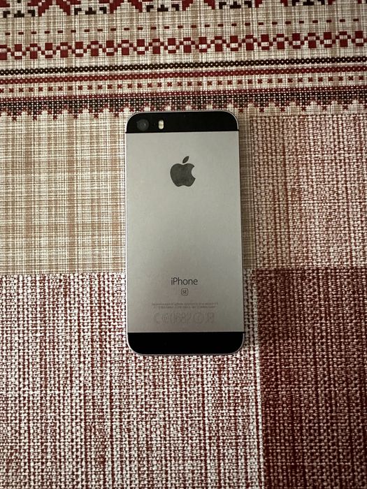 Iphone SE 32GB 15.8.6