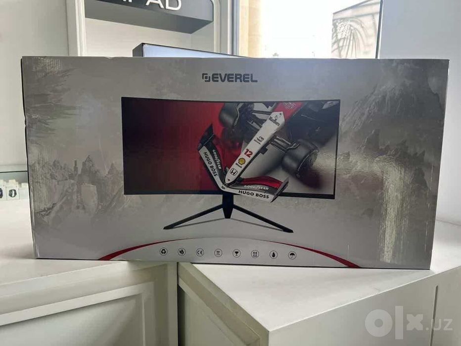 Everel 34" Curved