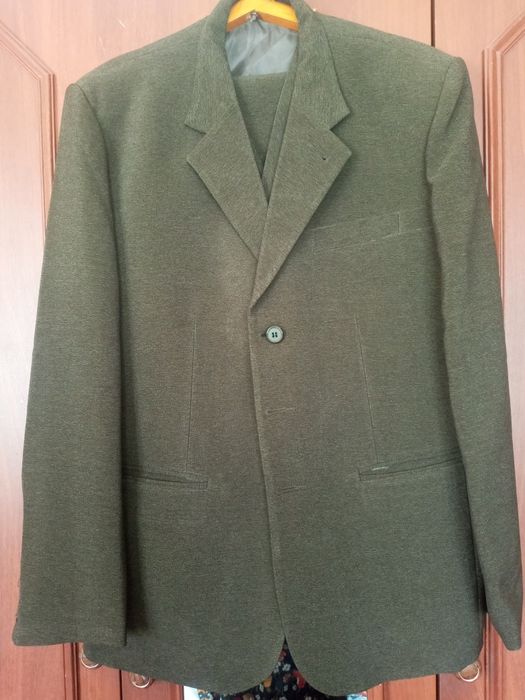 Erkaklar kostyum shimi. Yangi.