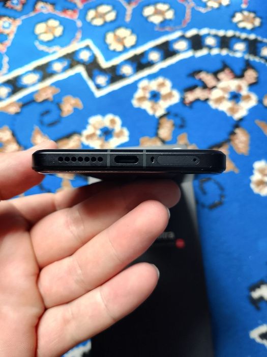 Xiaomi 15 ultra 12/256 China version.