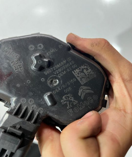 Clapeta acceleratie 1.5 1.6 TDCI 9807238580 Peugeot 208 1 [facelift]