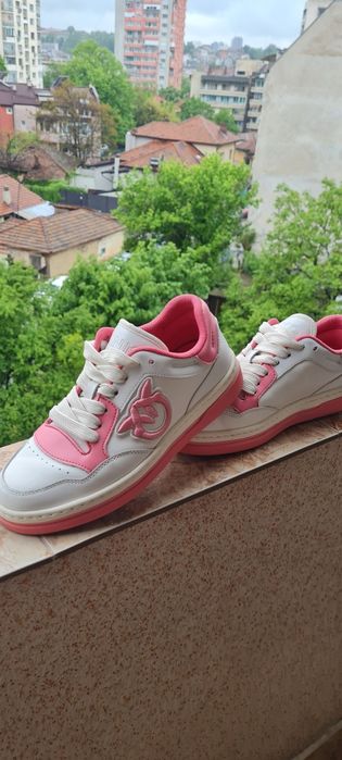 Маратонки Pinko     .