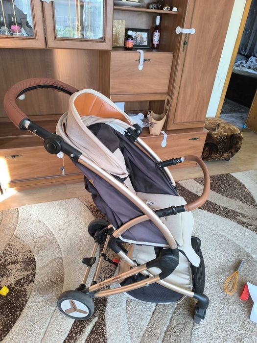 Детска количка кангаро