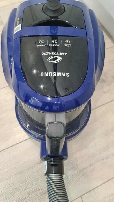 Продаётся пылесос Samsung