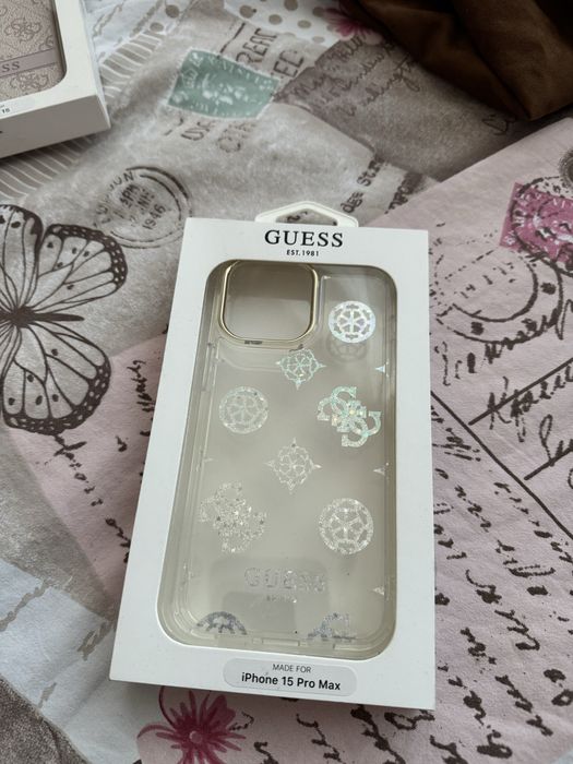 Калъфи за телефон Guess