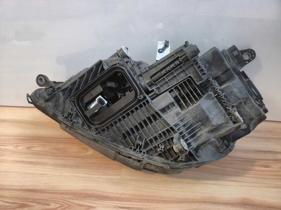 Far dreapta Multibeam Mercedes GLE W167 Facelift cod A1679067804